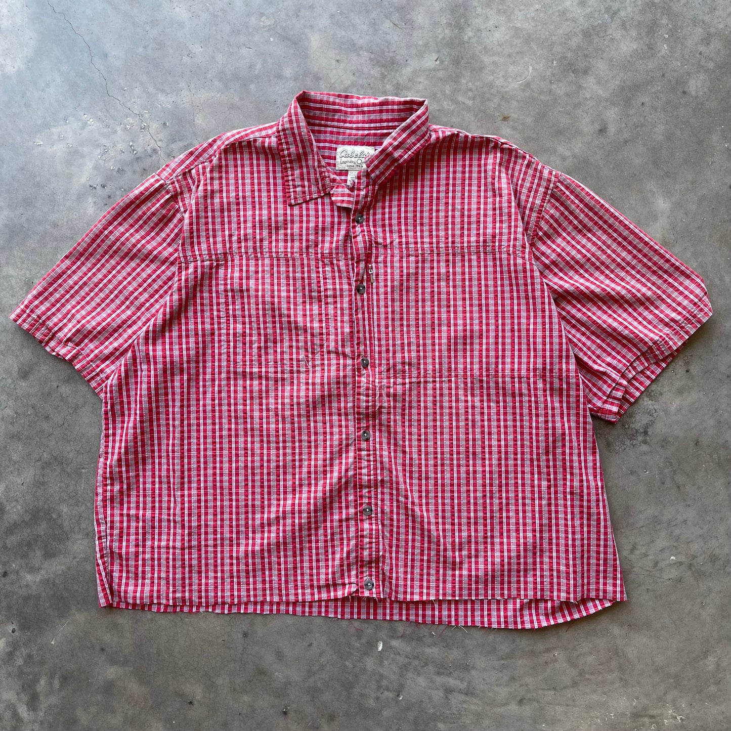 (XL/2XL) Cabela's Cropped Plaid Red Buttoned Shirt