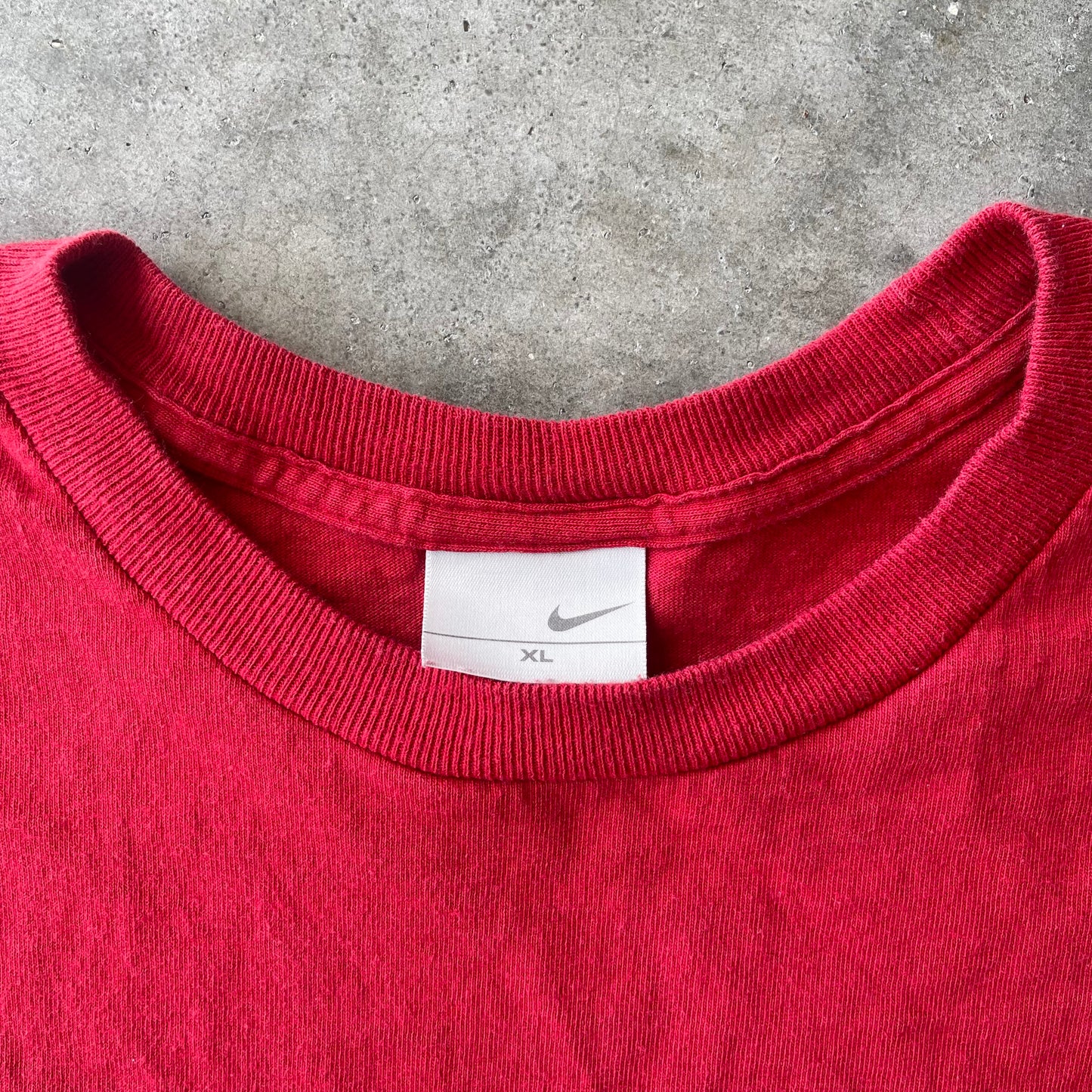(XL) Y2K Nike Embroidered Swoosh Tee