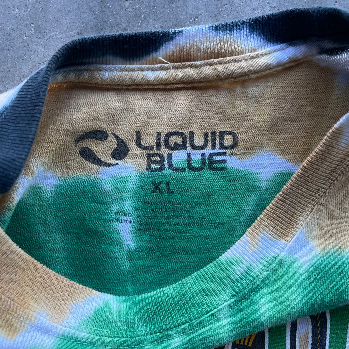 (L) 00s Liquid Blue Boston "Celtics" Tie Dye Basketball Graphic Tee