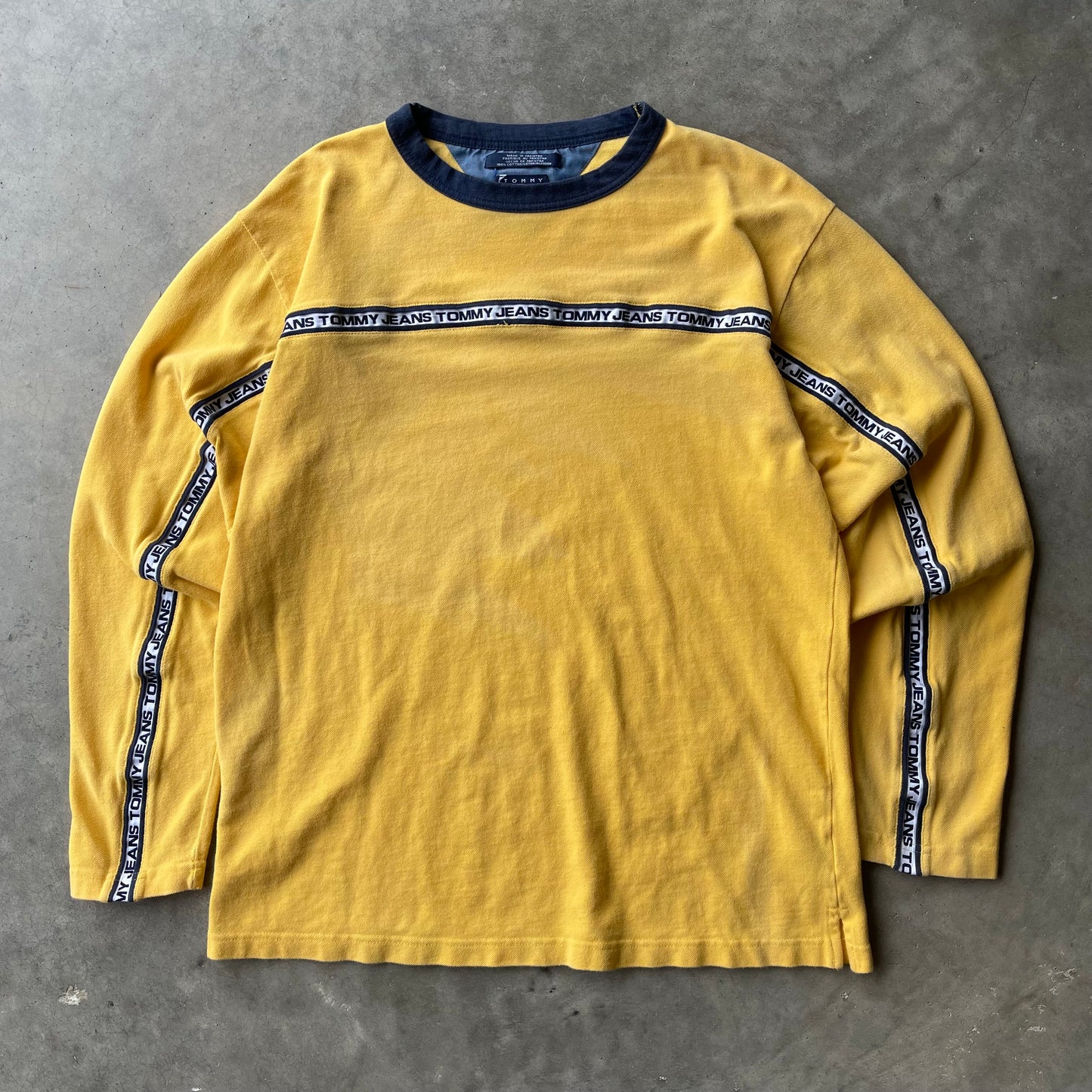 (M/L) 90s Tommy Hilfiger Jeans Yellow Long Sleeve Tee