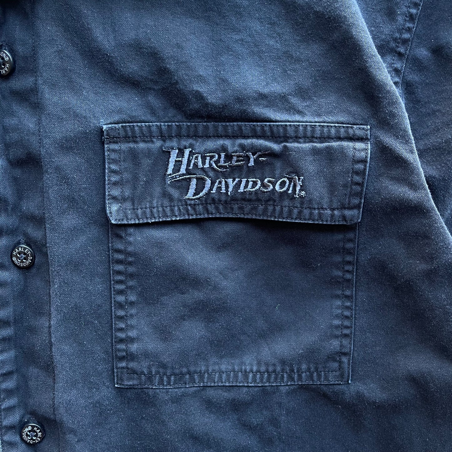 (M/L) Vintage Harley Davidson Embroidered Eagles Double Pocket Shirt