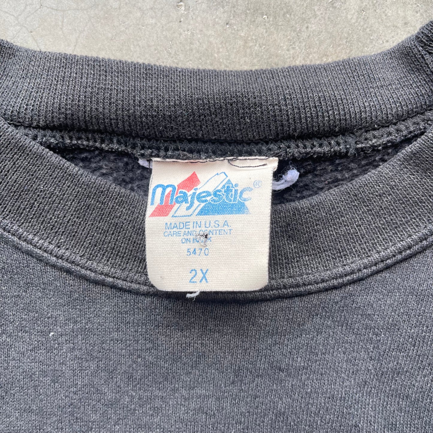 (2XL) Vintage Miami Heat Embroidered Crewneck