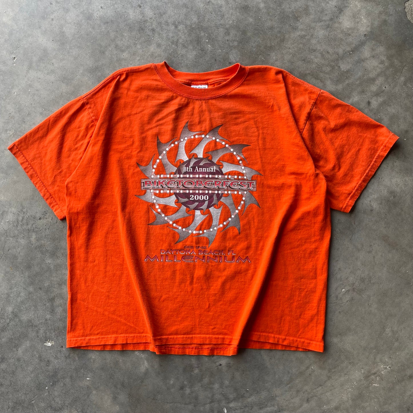 (XL) ‘00 Bike Week Biketoberfest Blade Spiral Graphic Orange Tee