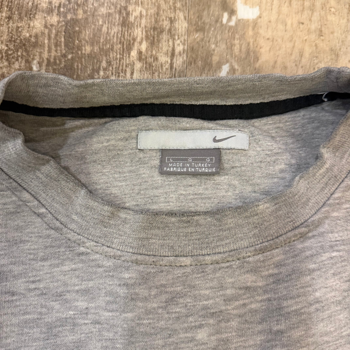 (L) Vintage 2000s Y2K Nike Mini Swoosh Gray Crewneck