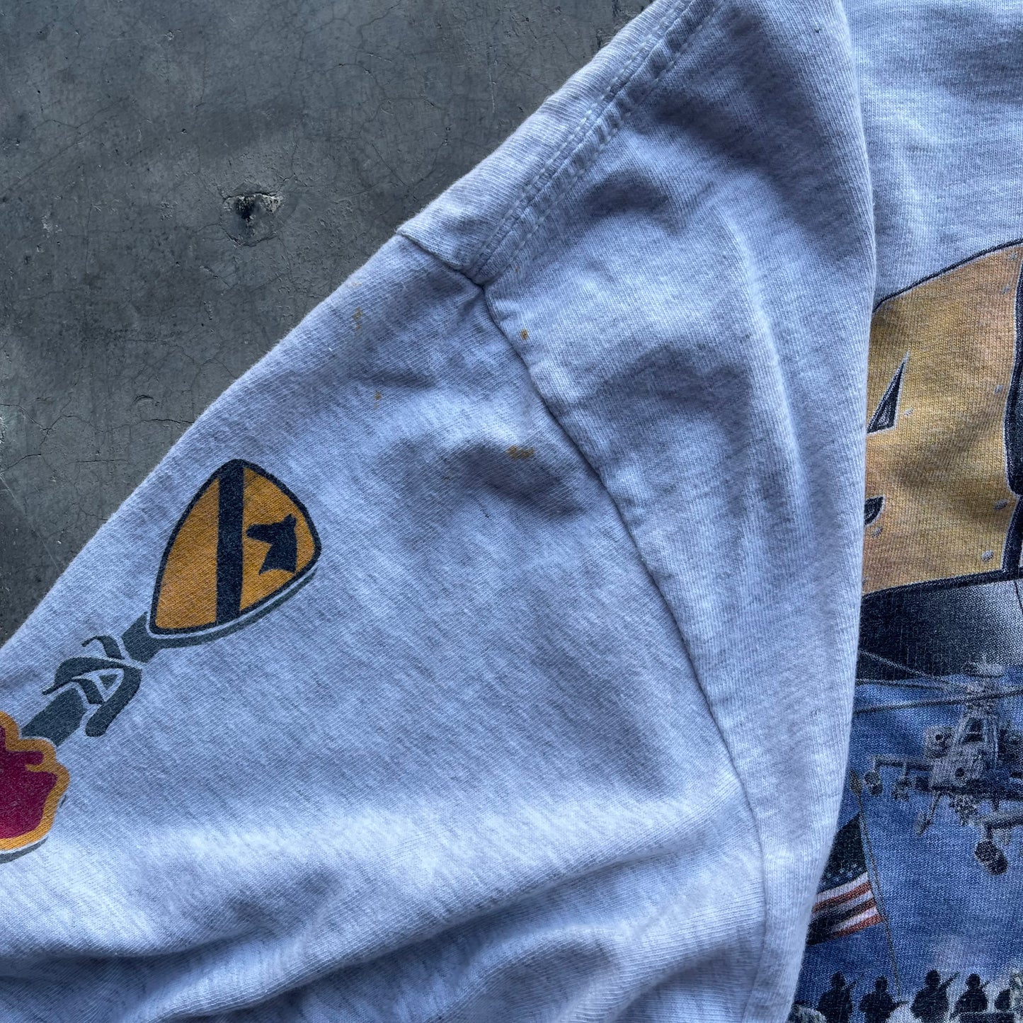 (M) '01 Army vs Navy Graphic Long Sleeve