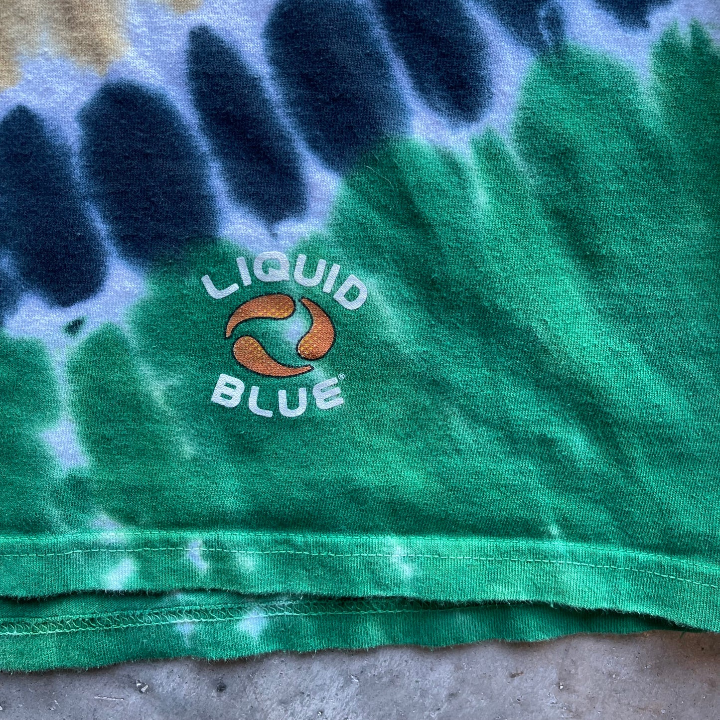 (L) 00s Liquid Blue Boston "Celtics" Tie Dye Basketball Graphic Tee