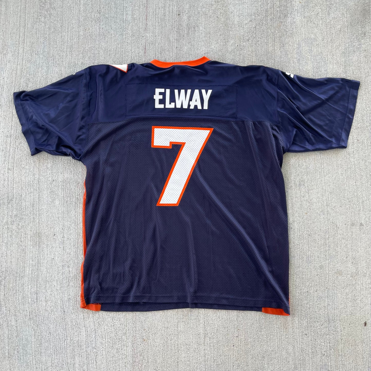 (2XL) 90s Denver Broncos 'John Elway' Football Jersey