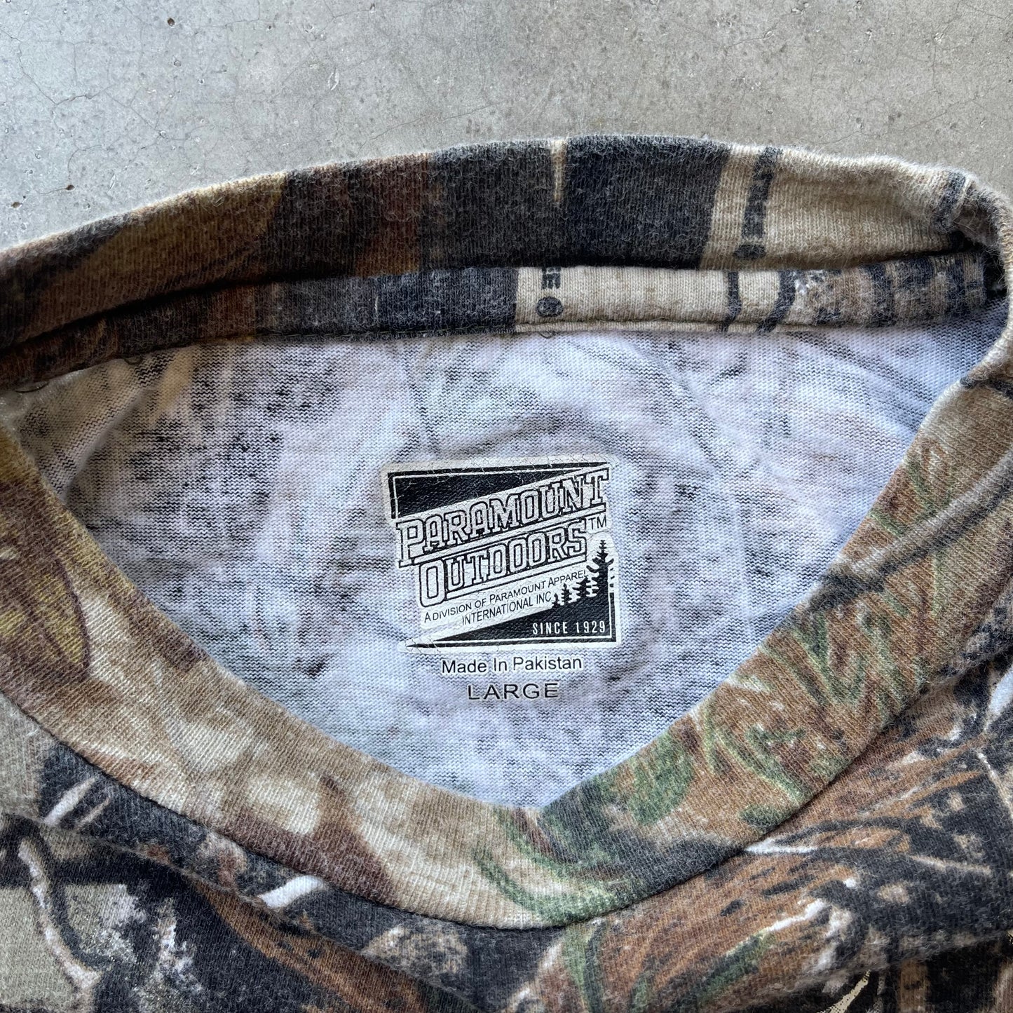 (L) RealTree Hunting Camo Graphic Long Sleeve Tee