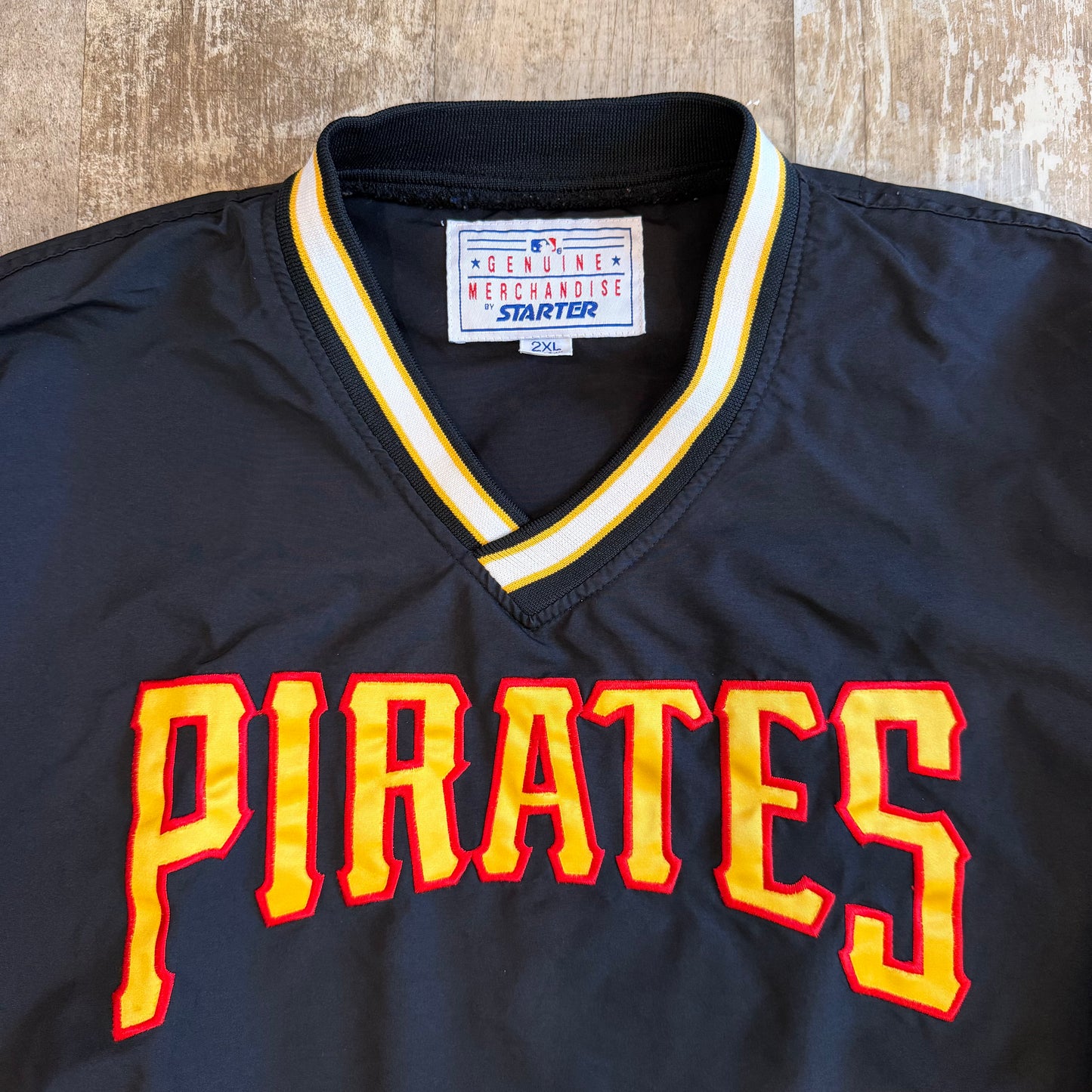 (2XL) Vintage Pittsburgh Pirates MLB Pullover Windbreaker
