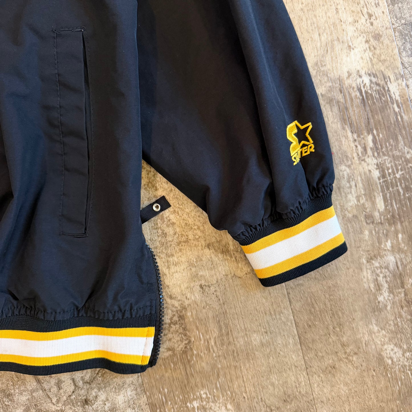 (2XL) Vintage Pittsburgh Pirates MLB Pullover Windbreaker