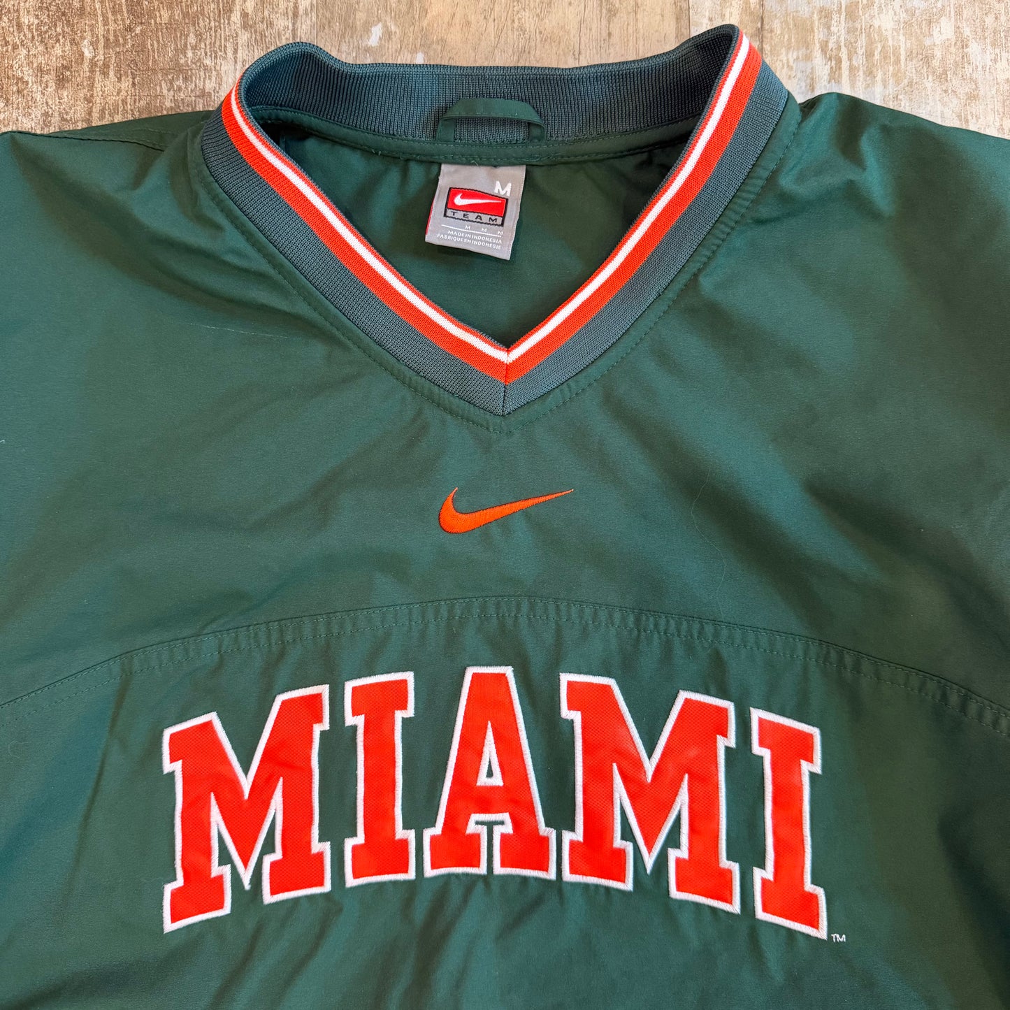 (M) Vintage 2000s Nike University of Miami Hurricanes Center Swoosh Pullover Windbreaker