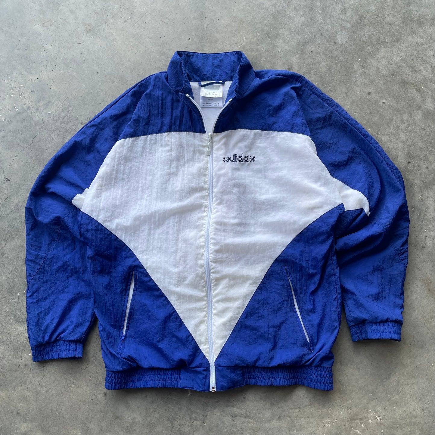 (M/L) 90s Adidas Embroidered Back Logo Windbreaker