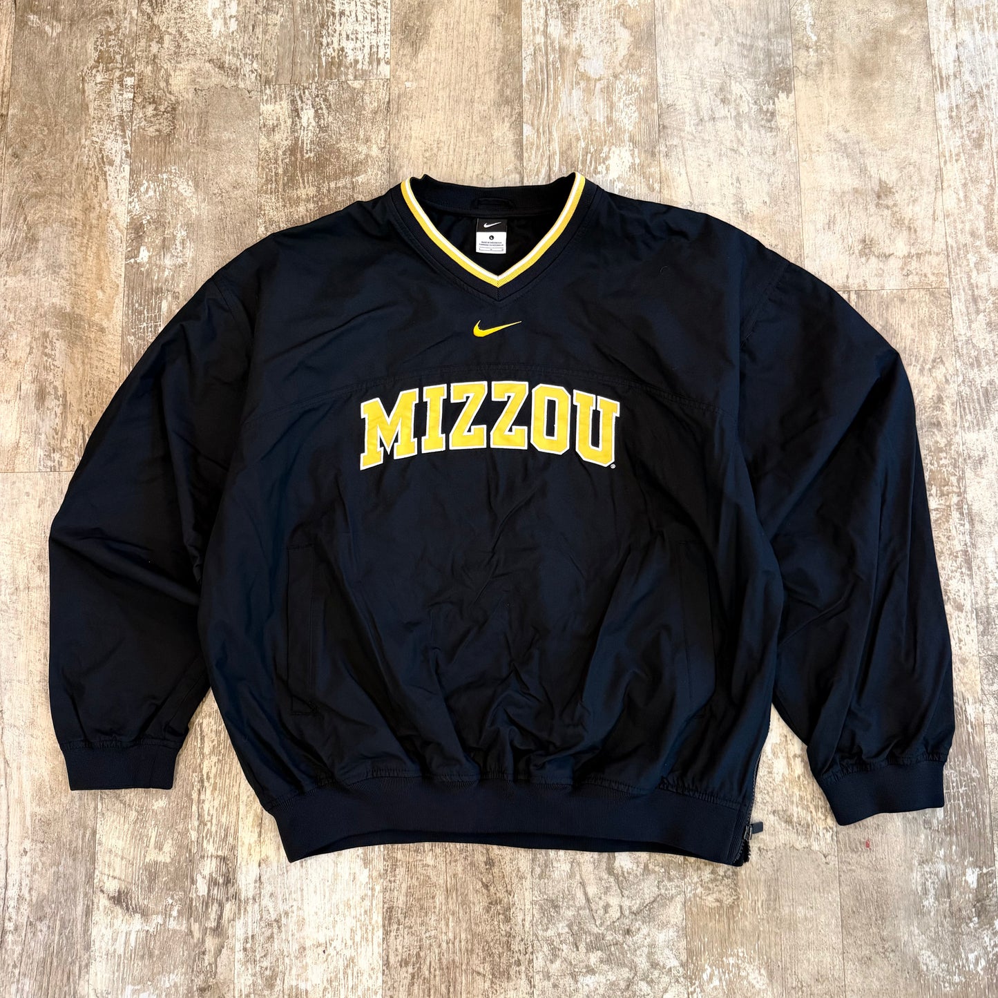 (L) Nike Mizzou Center Swoosh Pullover Windbreaker