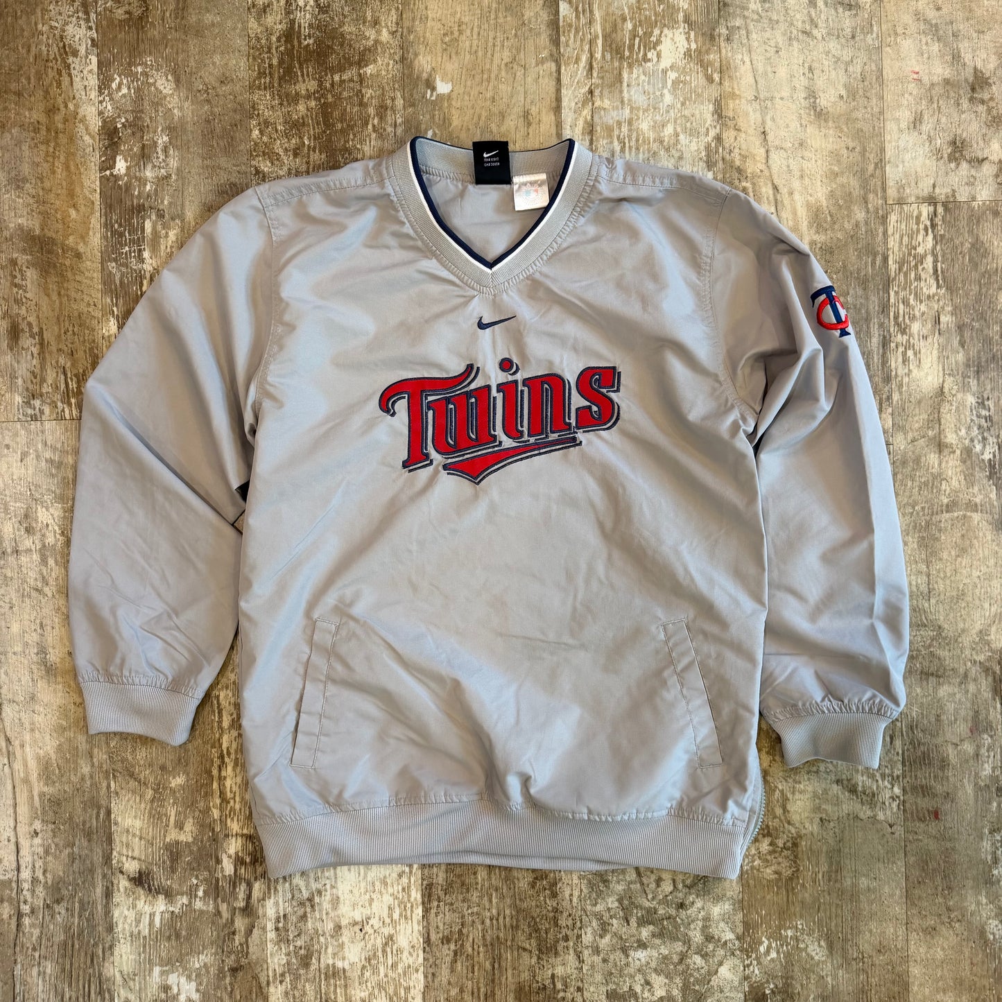 (S) Vintage 1990s Nike Minnesota Twins Center Swoosh Pullover Windbreaker