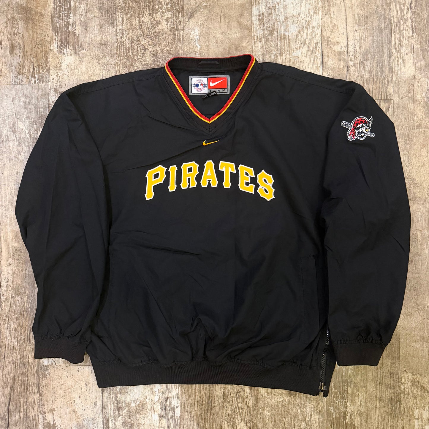 (L/XL) Vintage 90s Nike Pittsburgh Pirates Center Swoosh Pullover Windbreaker