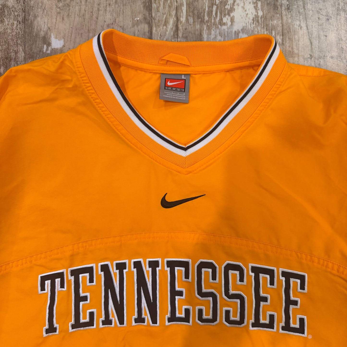(M/L) Vintage 90s Nike Tennessee Center Swoosh Pullover Windbreaker