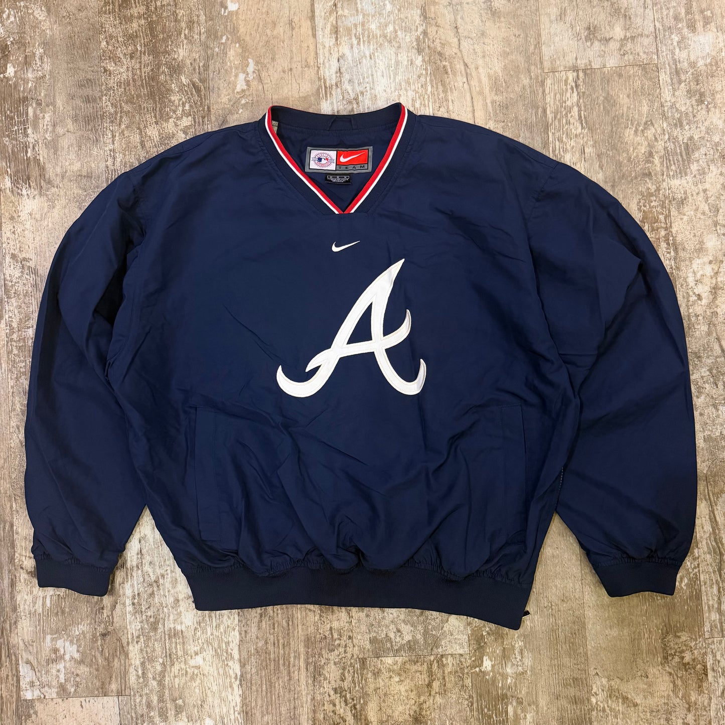 (M/L) Vintage 90s Nike Atlanta Braves Center Swoosh Pullover windbreaker