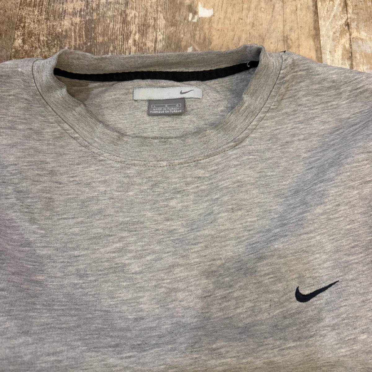 (L) Vintage 2000s Y2K Nike Mini Swoosh Gray Crewneck