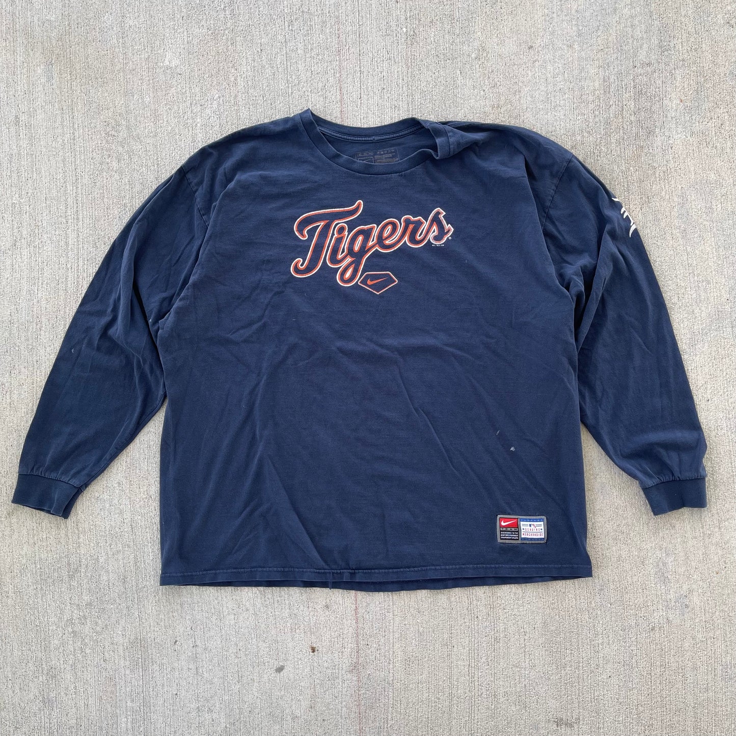 (XL) 00s Detroit Tigers Nike Long Sleeve Tee