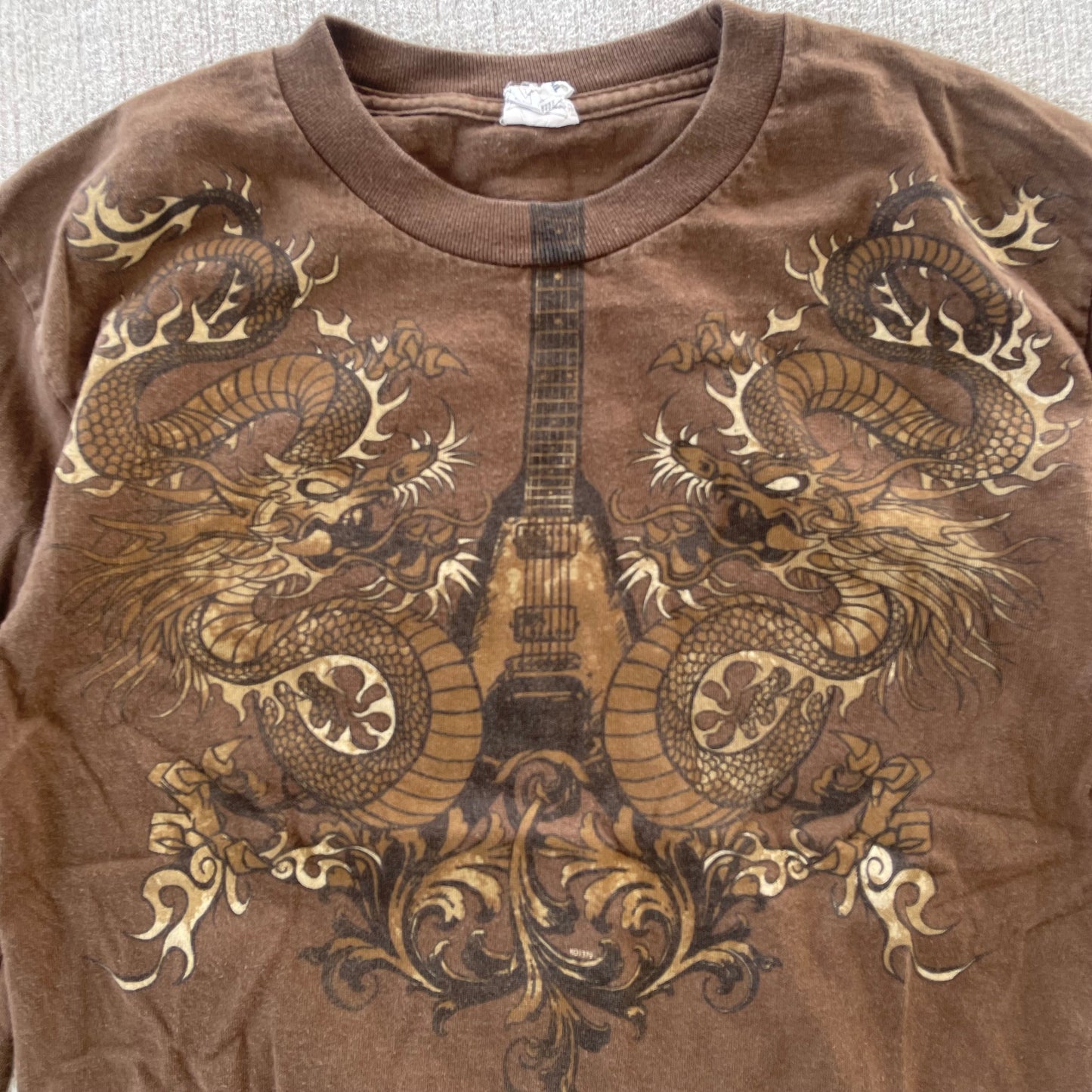 (XS) 00s Dragons and Guitar Long Sleeve Tee