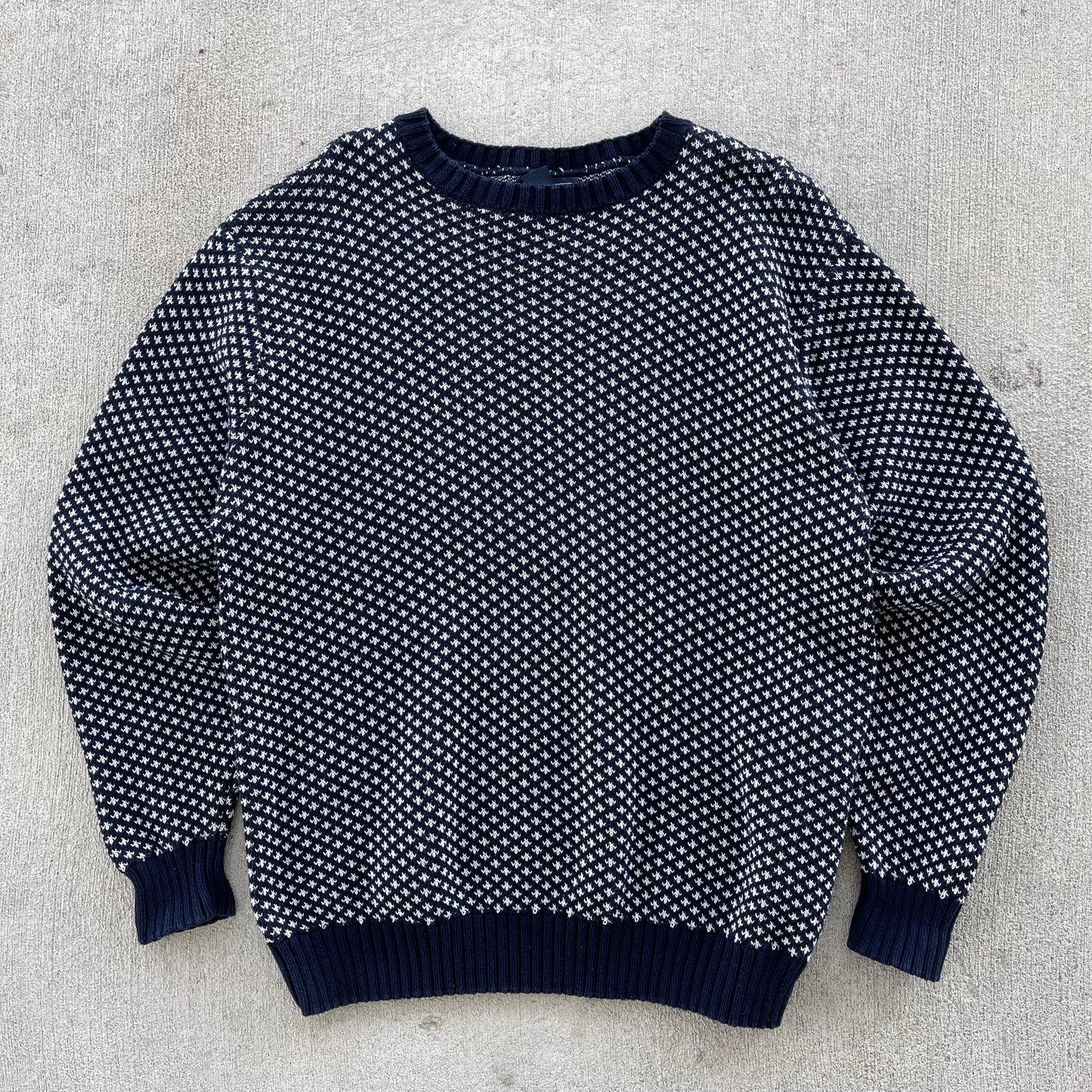 (L/XL) Vintage Patterned Knitted Sweater