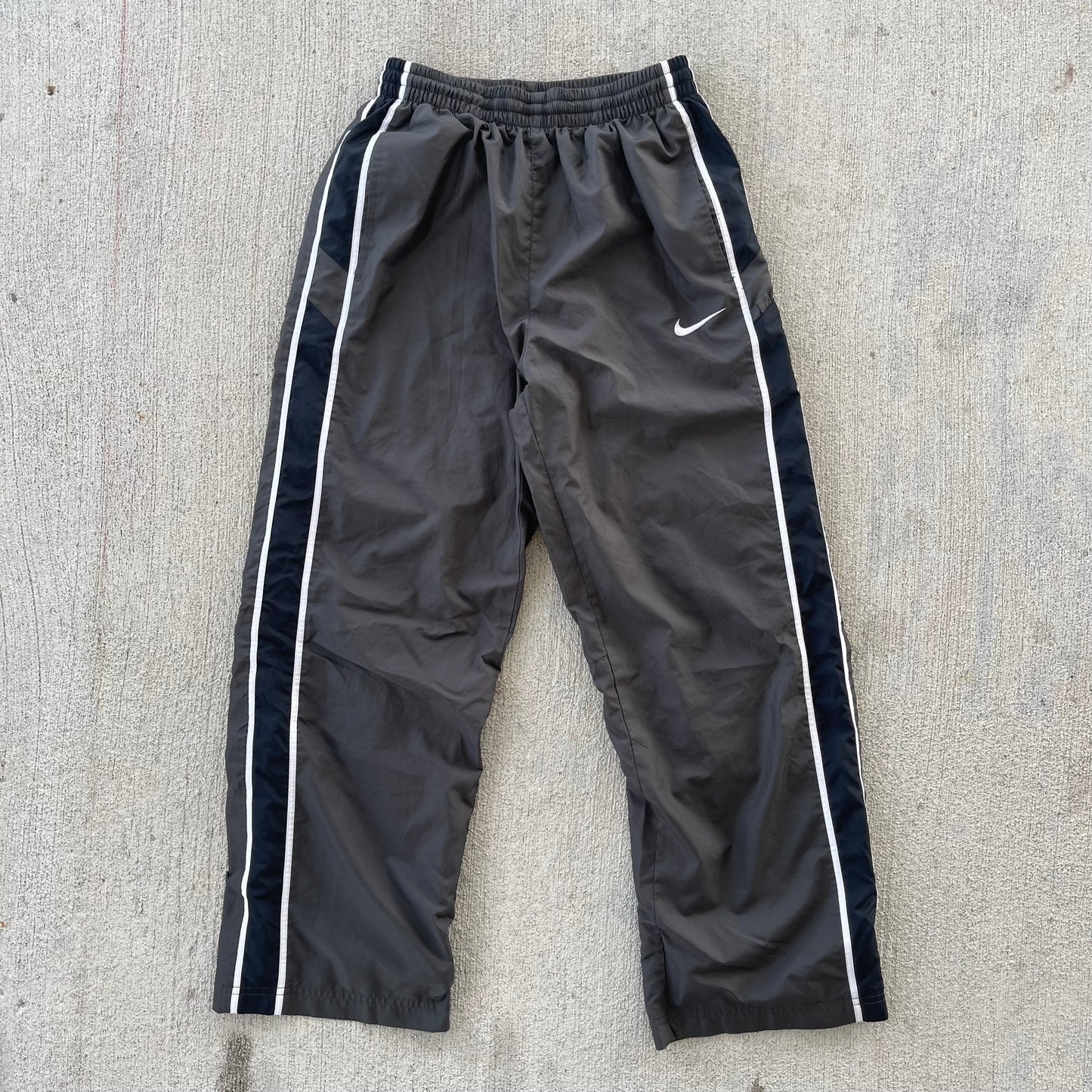 (XS) 00s Nike Gray Track Pants