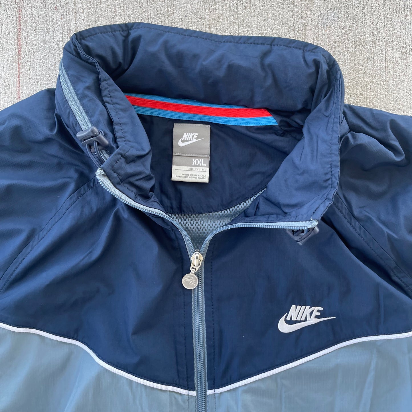 (XL) 00s Nike Windbreaker w/ Packable Hoodie