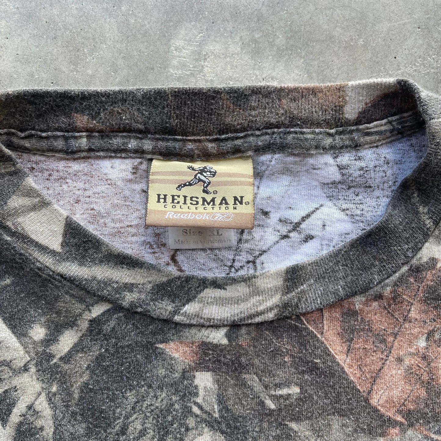 (L/XL) Auburn University Embroidered Hunting Camo Tee