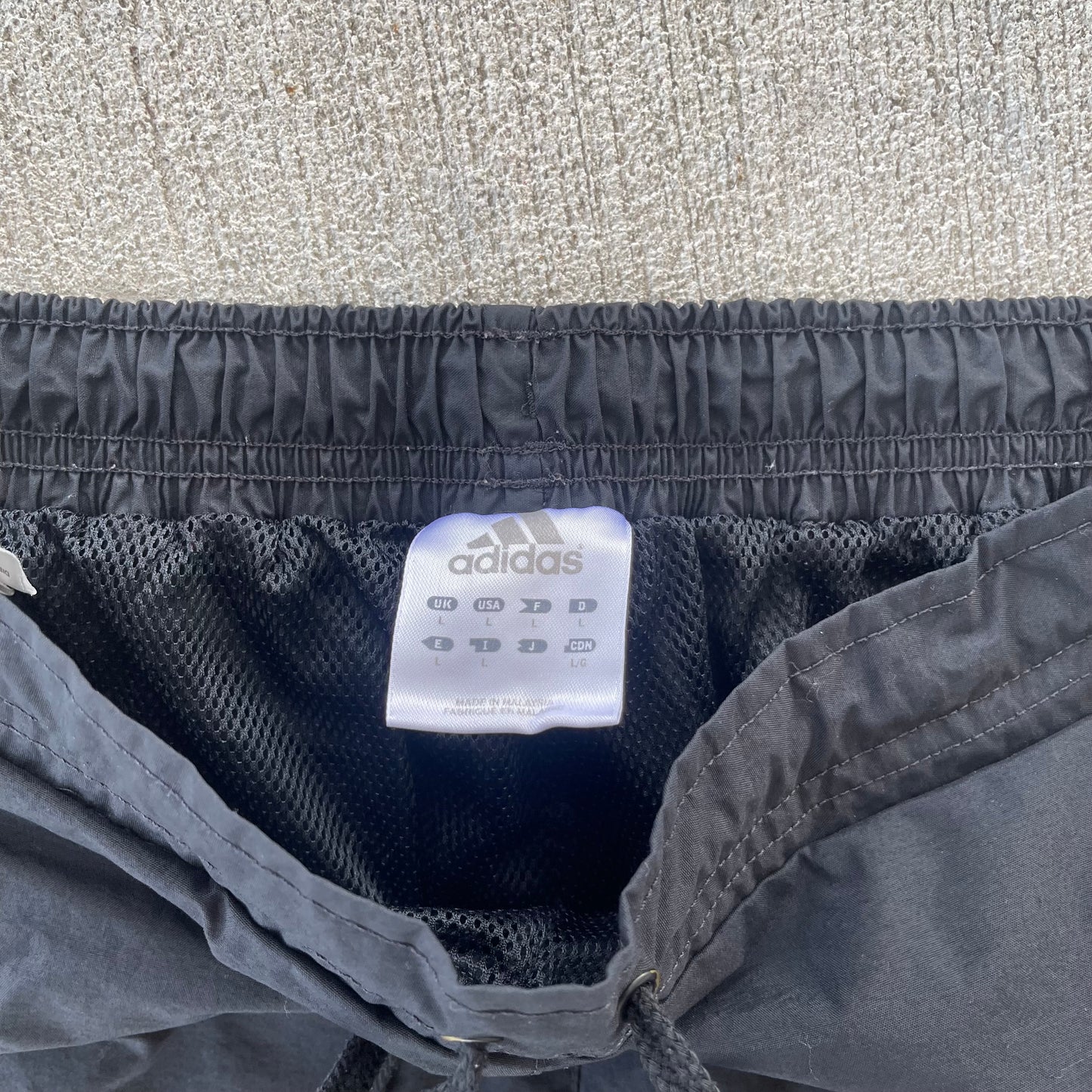 (M) 00s Adidas Black Track Pants