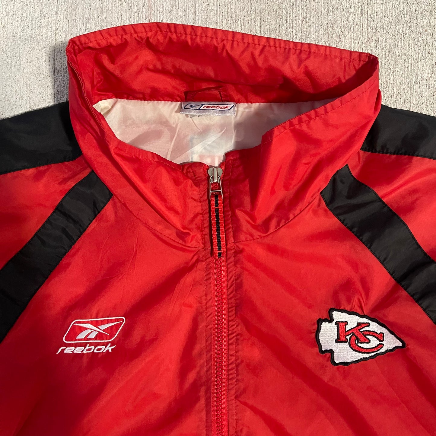 (L/XL) 90s Kansas City Chiefs Windbreaker