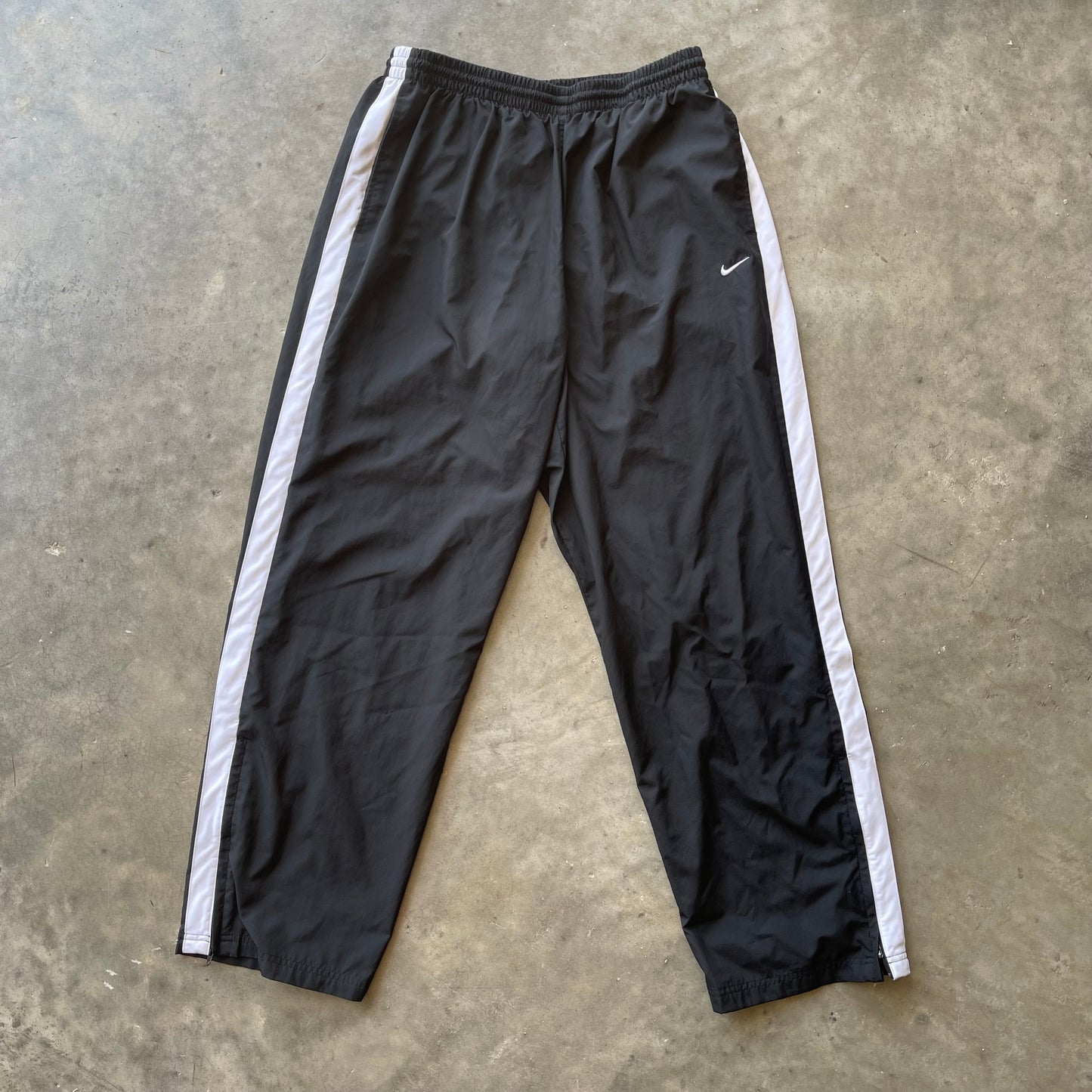 (XL) Nike Black White Lined Straight Leg Track Pants