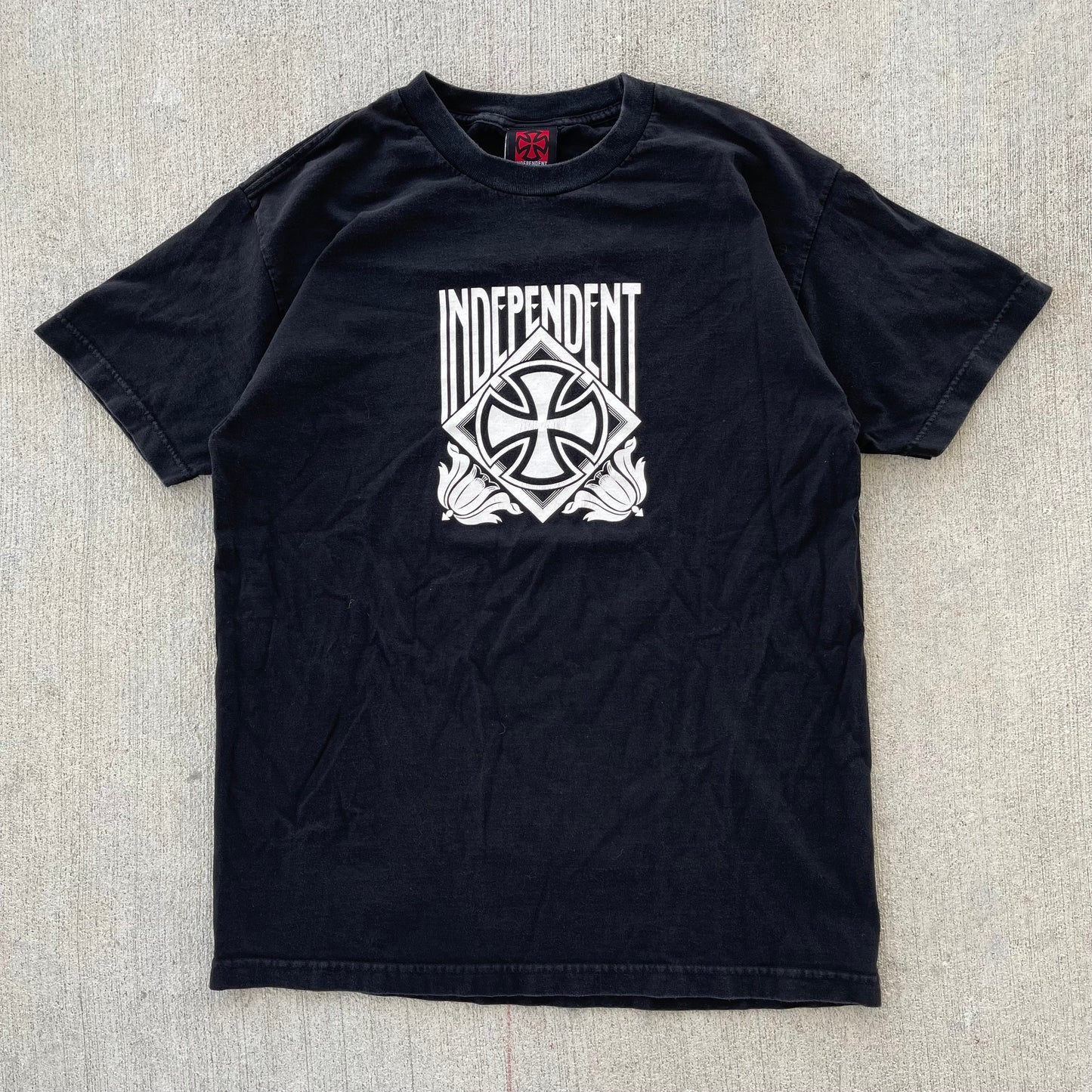 (M) 00s Independent Black Logo Tee