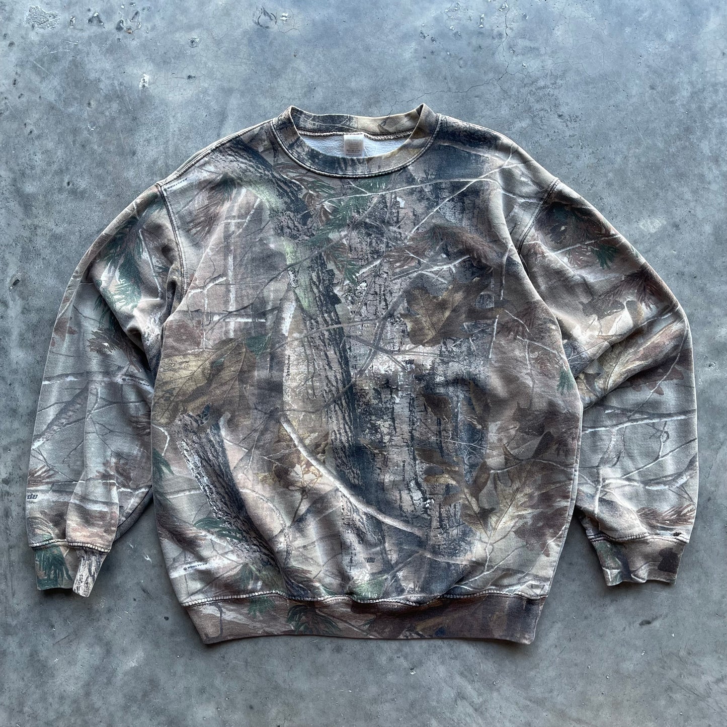 (L) Vintage Liberty Hunting Camo Crewneck
