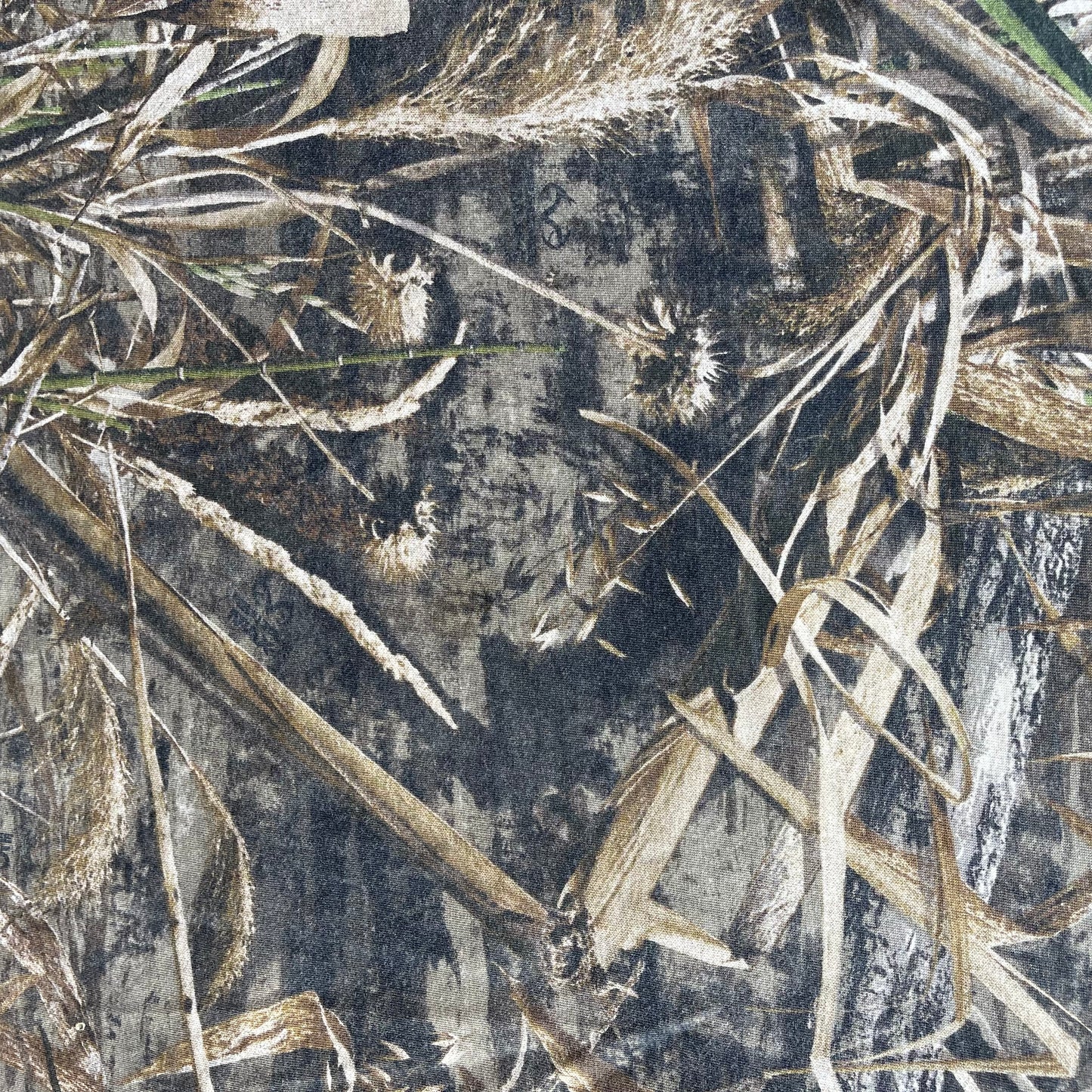 (L/XL) Hunting Camo Cropped Fit Tee