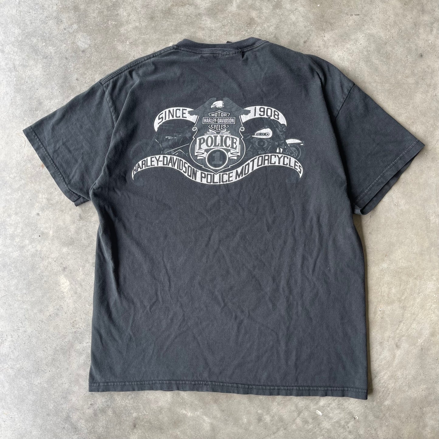 (M) 00s Harley Davidson Police Motorcycles Tee