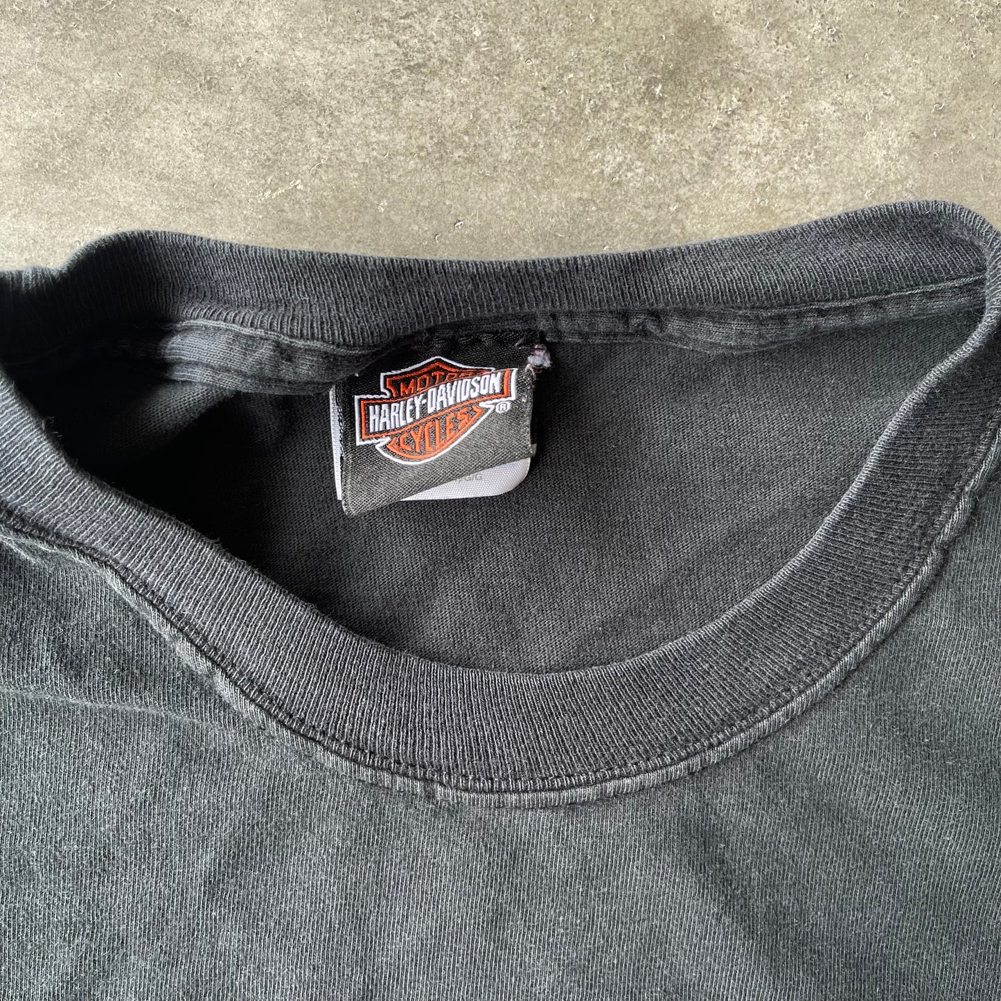(M) 00s Harley Davidson Police Motorcycles Tee
