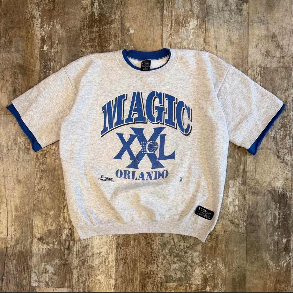 (L) Vintage 90s Orlando Magic Short Sleeve Crewneck Sweatshirt