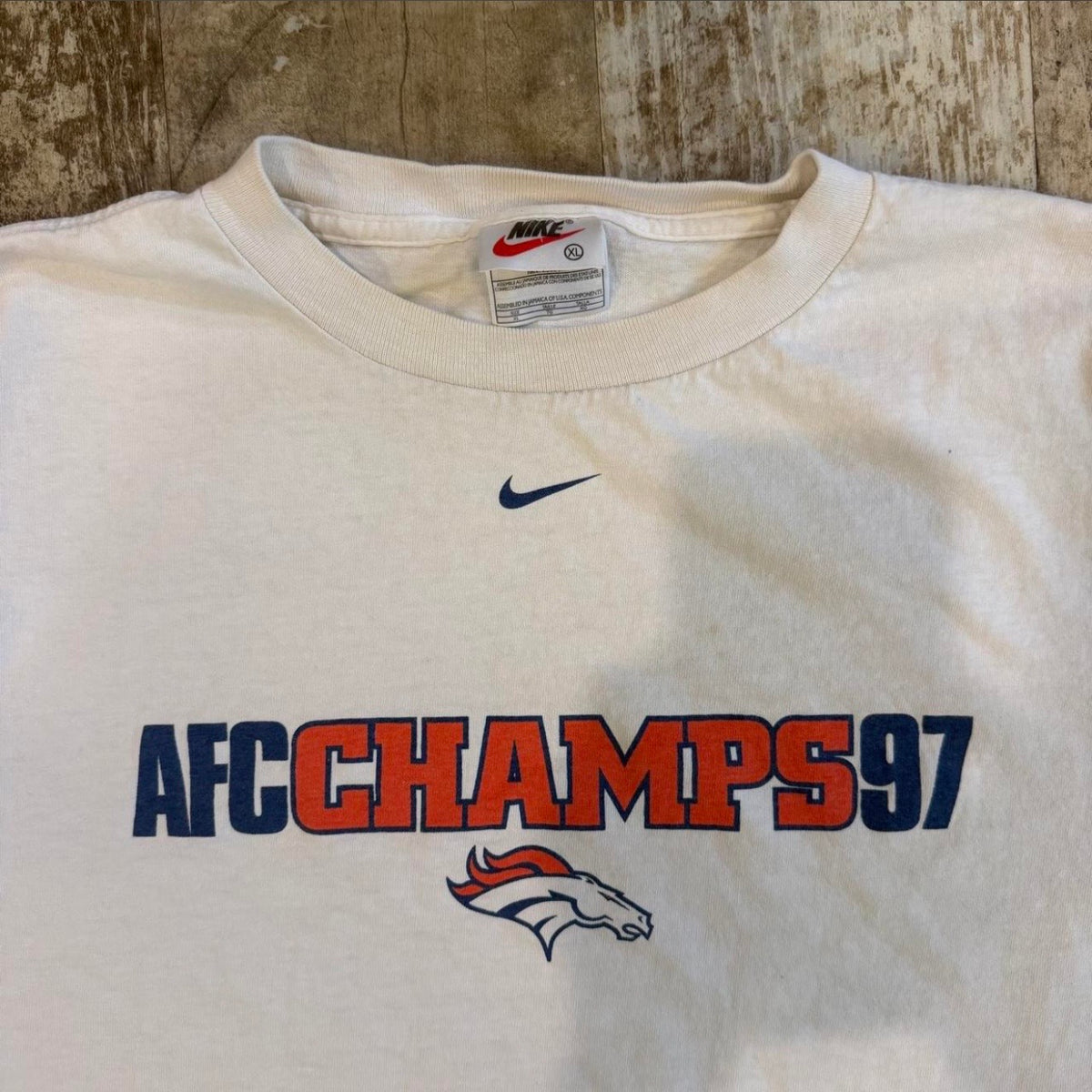 (XL) Vintage 1997 Denver Broncos AFC Champs Nike Center Swoosh Shirt
