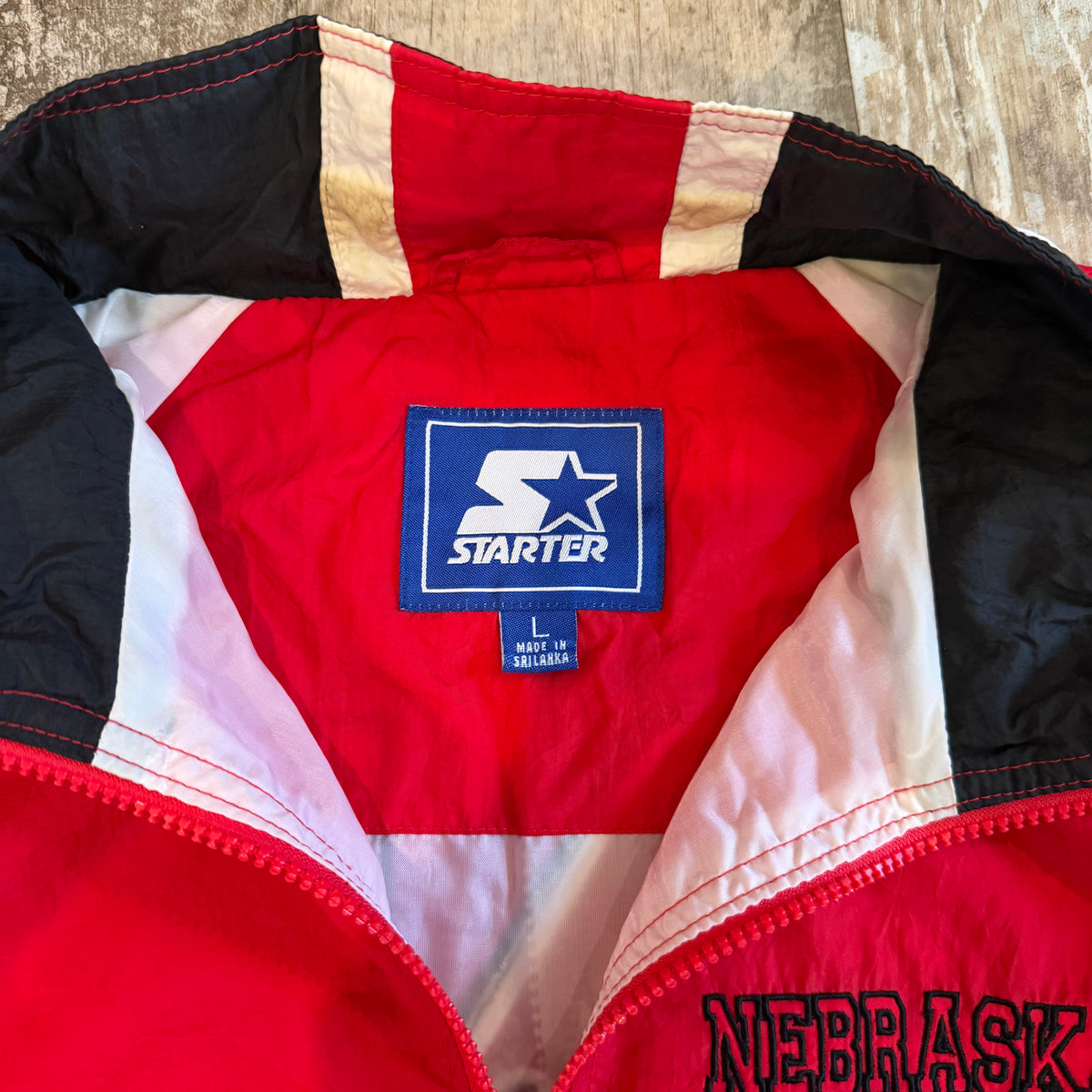 (L) Vintage 90s Starter Nebraska Huskers Red Windbreaker Jacket